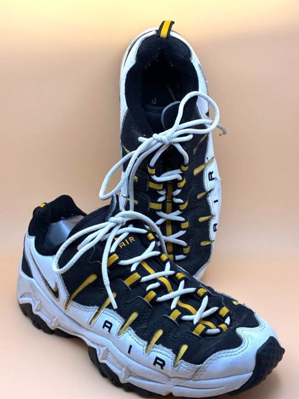 VINTAGE 1998 Y2K NIKE AIR Perish Athletic Shoes M Sz 7 Wm Sz 8.5 *GUC*